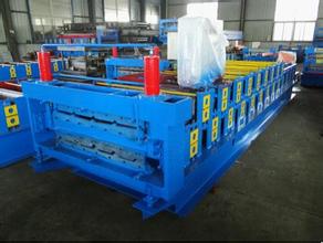 双层压瓦机设备还具有操作、维护、彩钢压瓦机设备